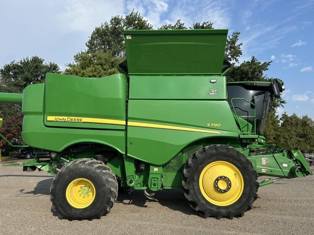 Image of John Deere S790 equipment image 3