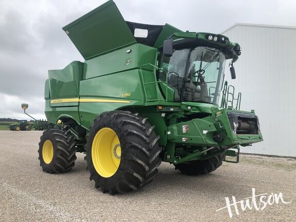 Main image John Deere S790
