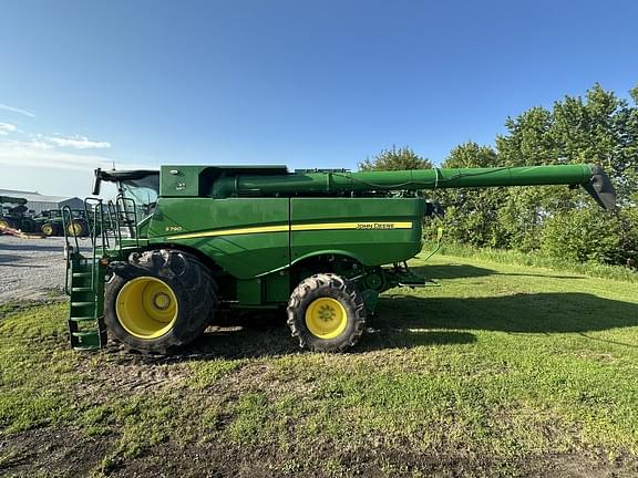 Image of John Deere S790 equipment image 3
