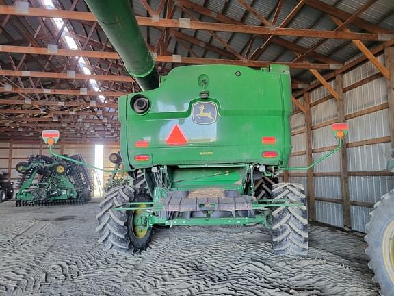 Image of John Deere S790 equipment image 4