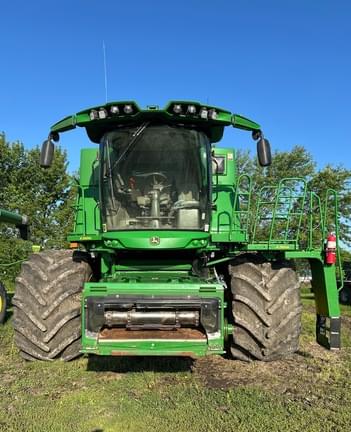 Image of John Deere S790 equipment image 2