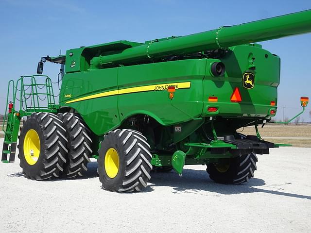 Image of John Deere S790 equipment image 4