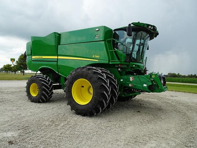 Image of John Deere S790 equipment image 4