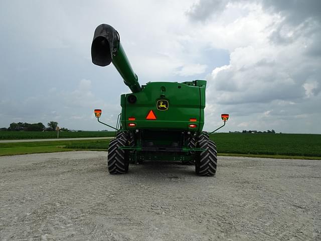 Image of John Deere S790 equipment image 1