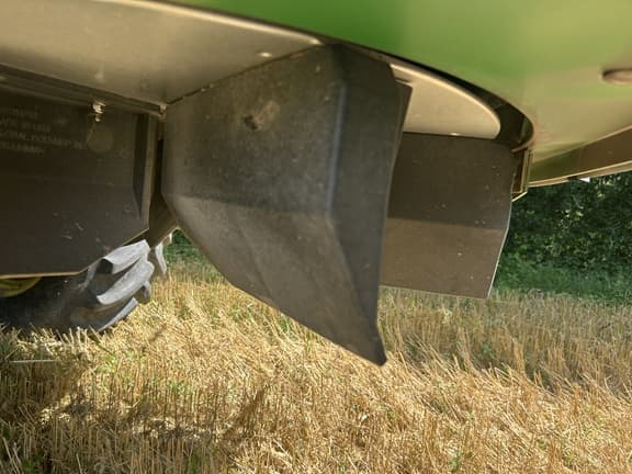 Image of John Deere S790 equipment image 2
