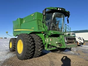 2022 John Deere S790 Image