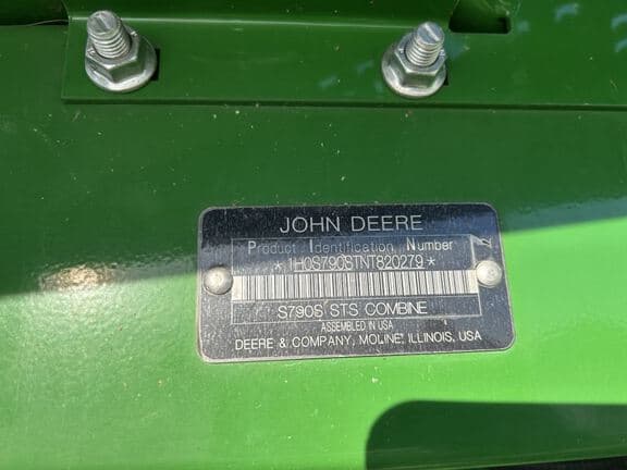 Image of John Deere S790 equipment image 4