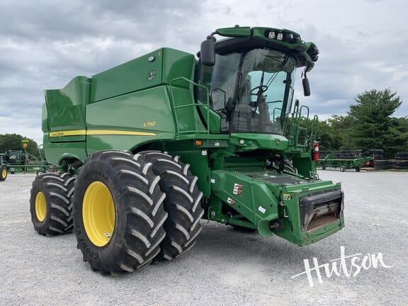 2022 John Deere S790 Equipment Image0