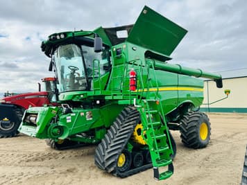 Main image John Deere S790