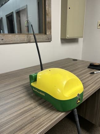 Image of John Deere StarFire 6000 Image 0