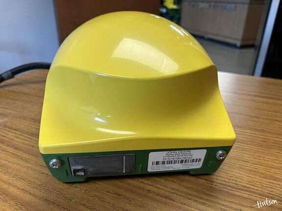 Image of John Deere StarFire 6000 equipment image 4
