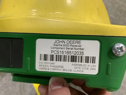 Image of John Deere StarFire 6000 equipment image 4
