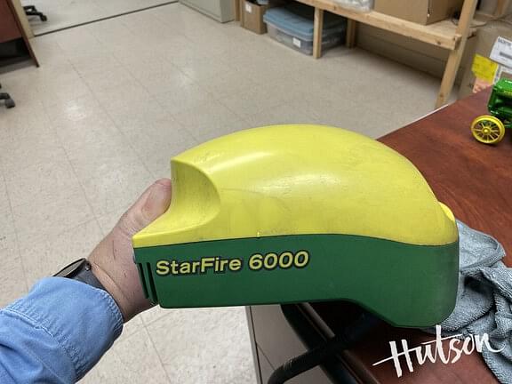 Image of John Deere StarFire 6000 Primary image