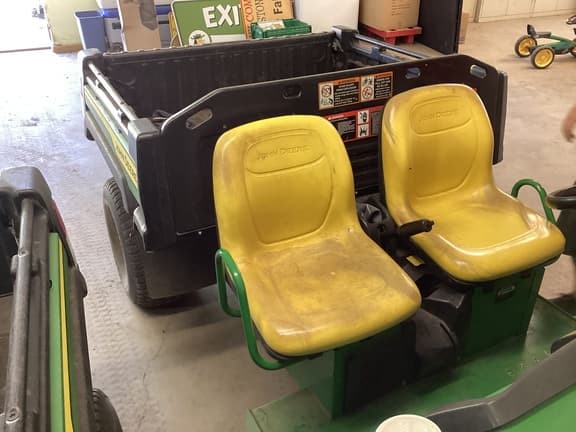 Image of John Deere Gator TE 4x2 Primary image