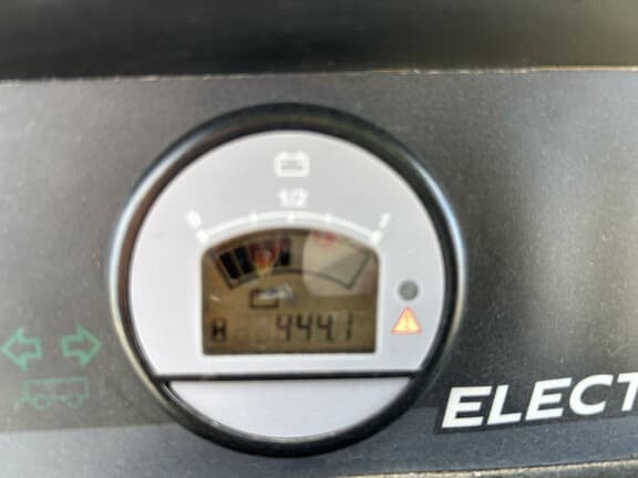 Image of John Deere Gator TX 4x2 equipment image 2