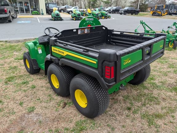Image of John Deere Gator TH 6x4 equipment image 2