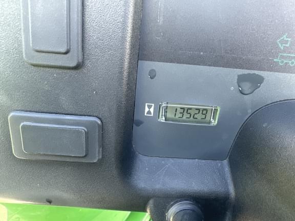 Image of John Deere Gator TH 6x4 equipment image 1