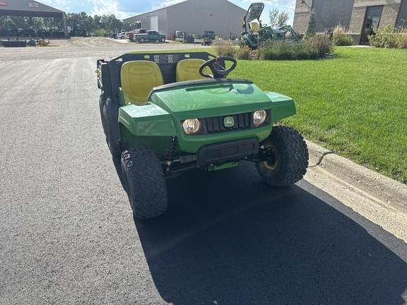 Image of John Deere Gator TH 6x4 equipment image 2