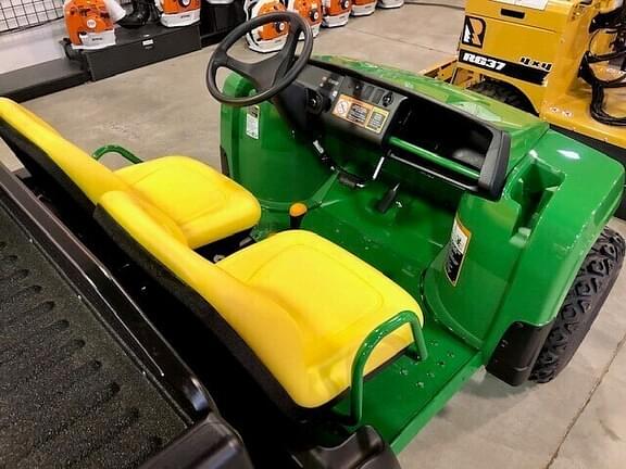 Image of John Deere Gator TH 6x4 equipment image 3