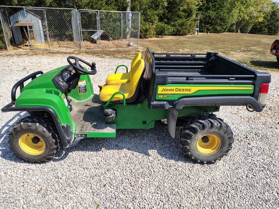 2022 John Deere Gator TX 4x2 Equipment Image0
