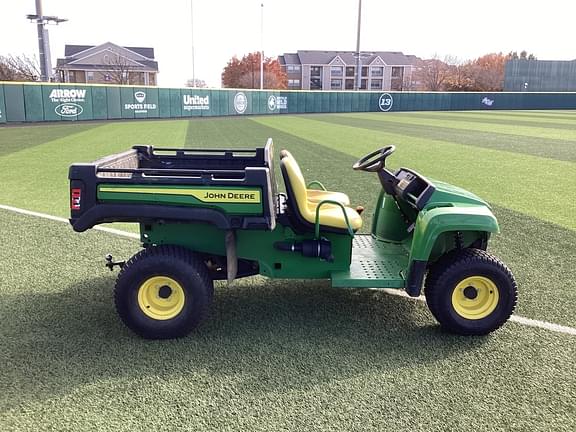 Image of John Deere GATOR TURF equipment image 3