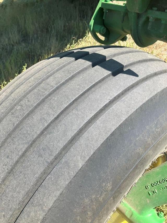 Image of John Deere W200M equipment image 3