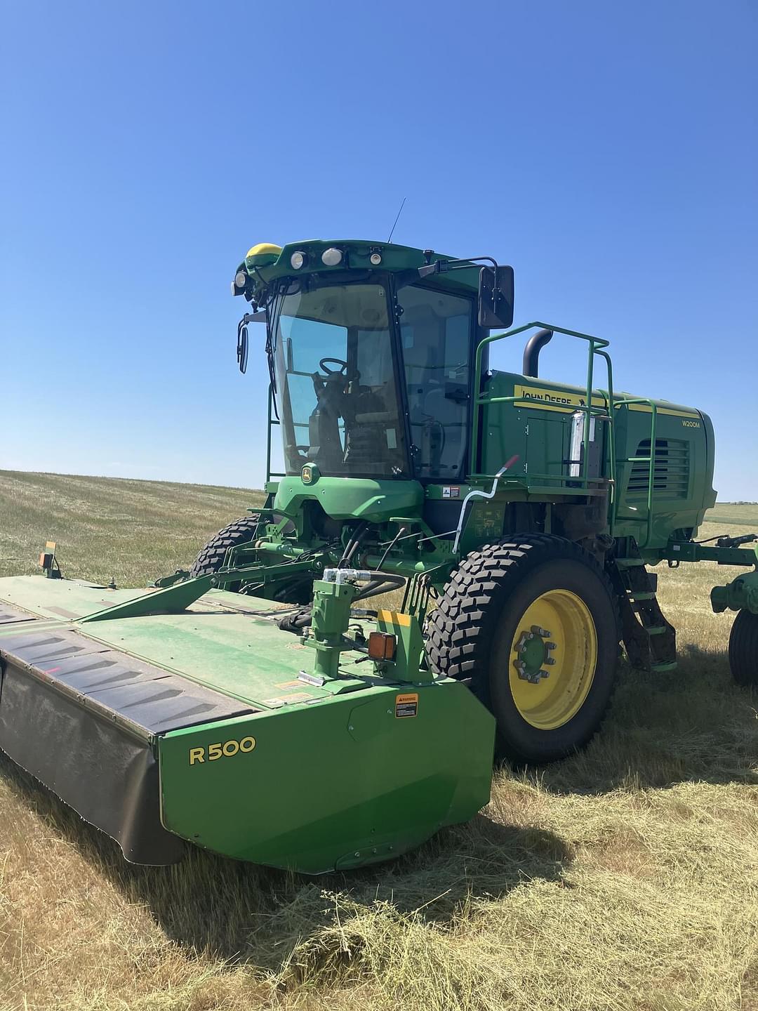 Image of John Deere W200M Primary image