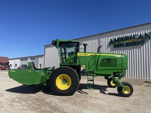 2022 John Deere W235R Image