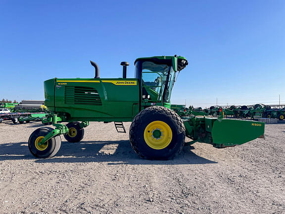 Image of John Deere W235R equipment image 3