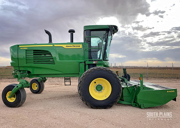 Image of John Deere W235M equipment image 1