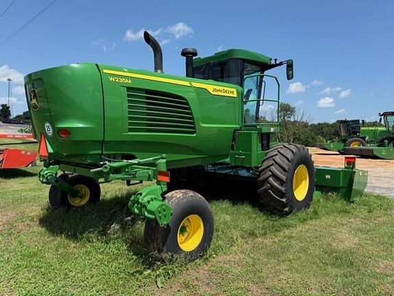 Image of John Deere W235 equipment image 4