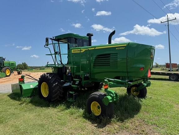Image of John Deere W235 equipment image 2