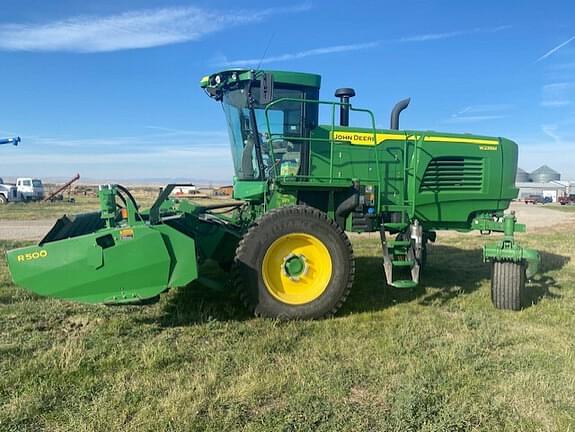 Image of John Deere W235M equipment image 1