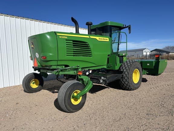Image of John Deere W235M equipment image 4