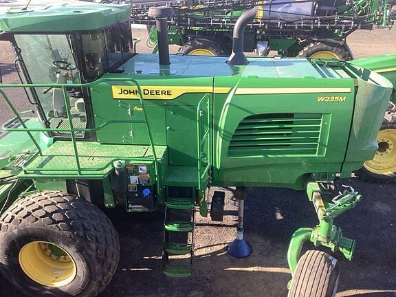 Image of John Deere W235M equipment image 1