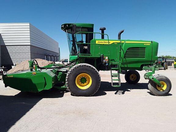 Image of John Deere W235M equipment image 1