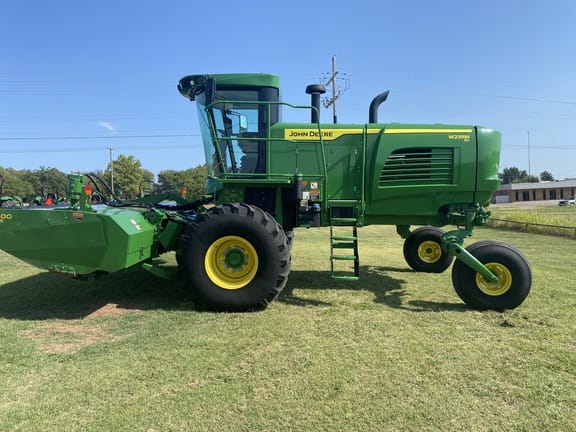 2022 John Deere W235M Equipment Image0