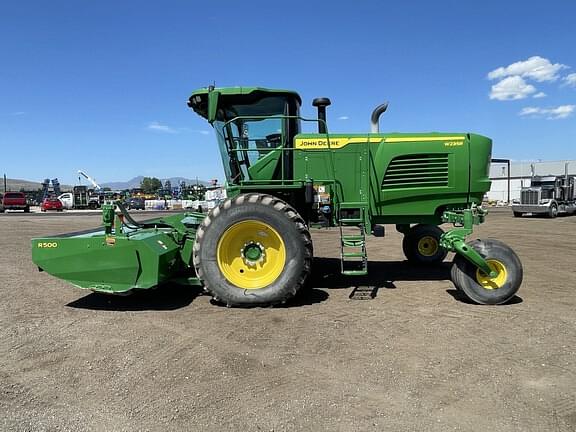 Image of John Deere W235R equipment image 1