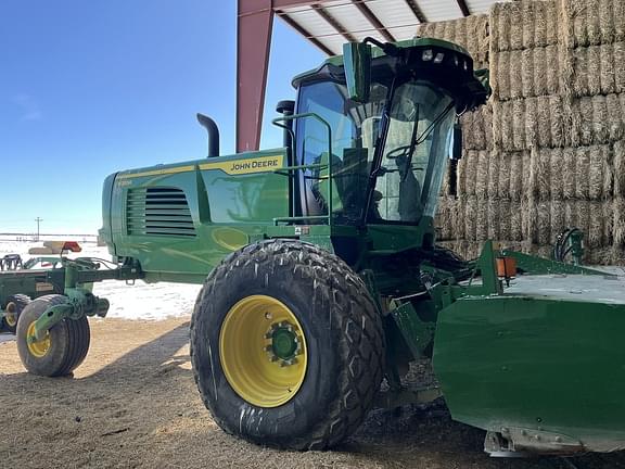 Image of John Deere W235R equipment image 1