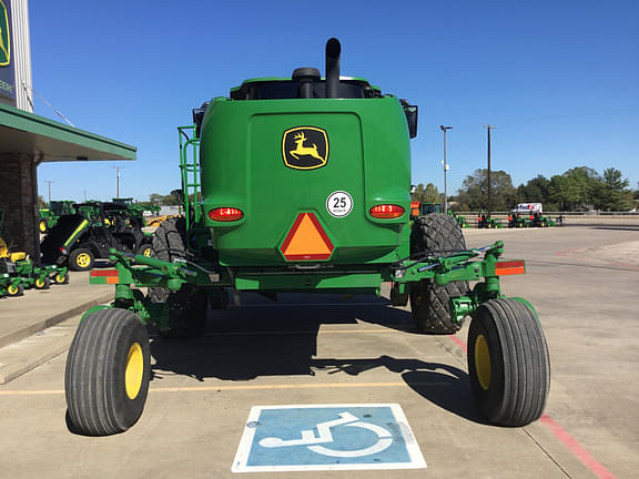 Image of John Deere W235R equipment image 3