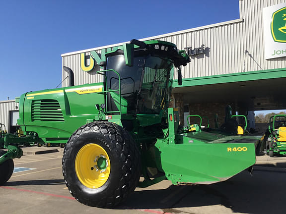 Image of John Deere W235R equipment image 3