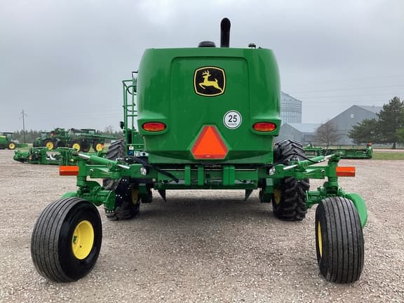 Image of John Deere W235R equipment image 4