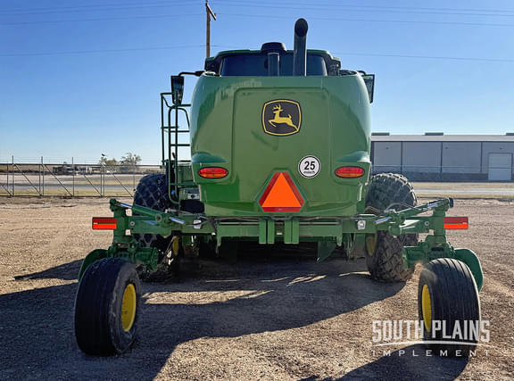 Image of John Deere W235R equipment image 3