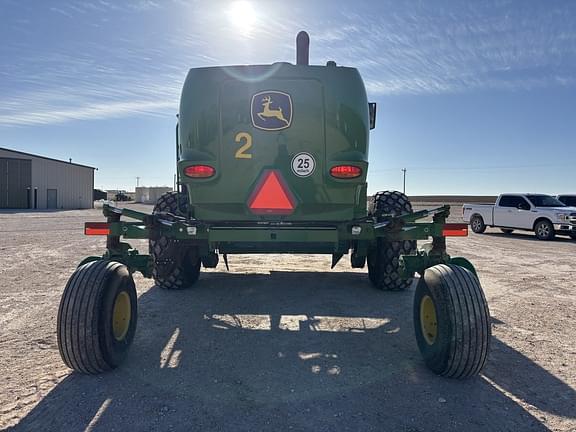 Image of John Deere W235R equipment image 3