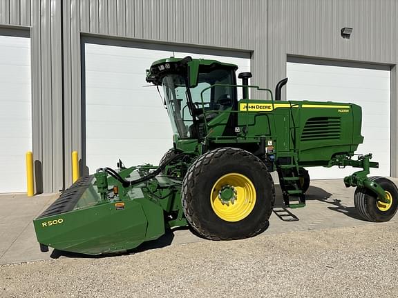 Image of John Deere W235R equipment image 2