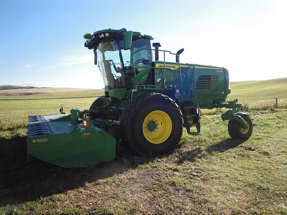 Image of John Deere W235R Primary image