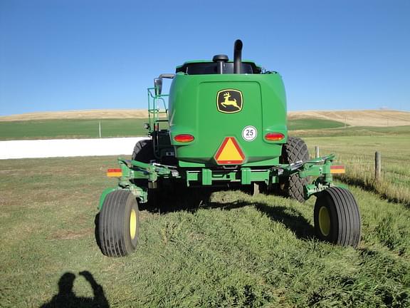 Image of John Deere W235R equipment image 3