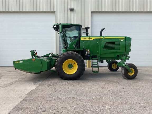 2022 John Deere W235R Equipment Image0