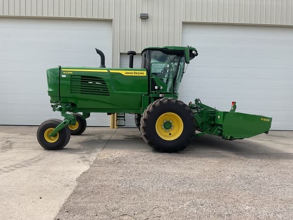 Image of John Deere W235R equipment image 2