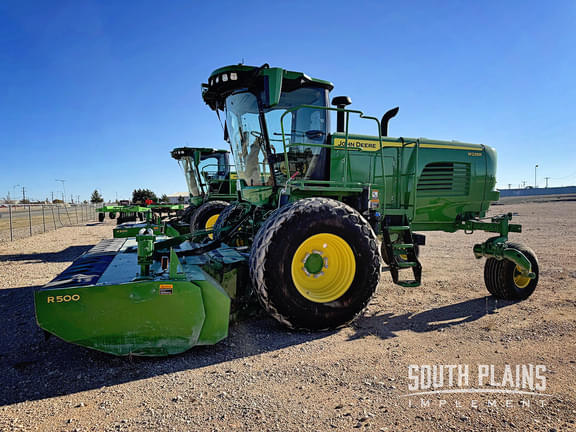 Image of John Deere W235R equipment image 4